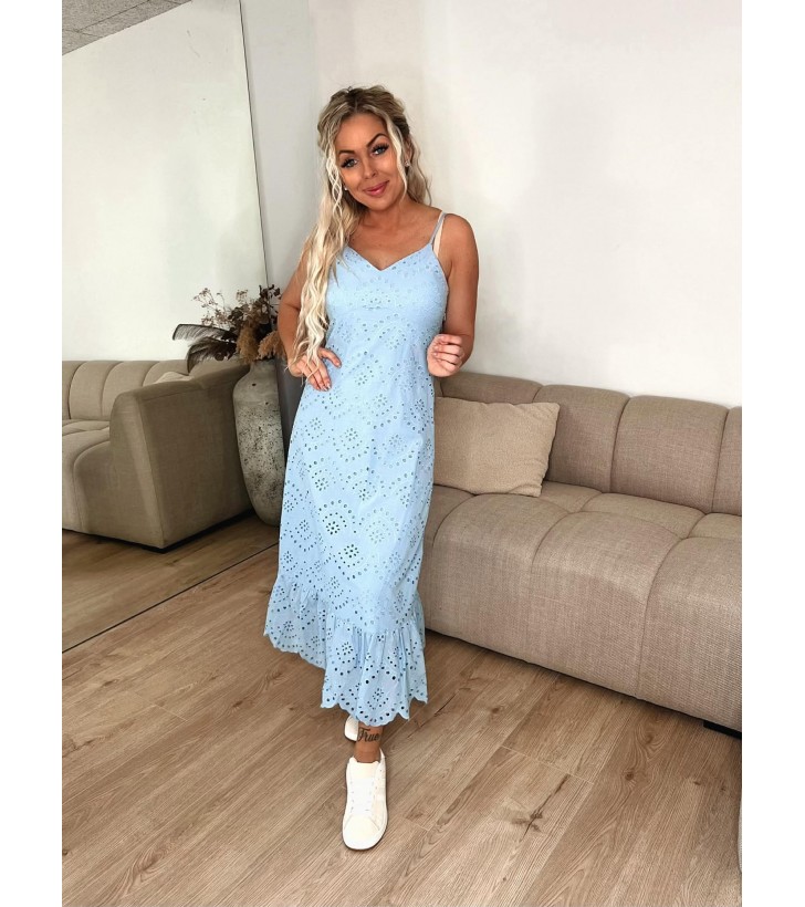 Vilde broderet strop kjole