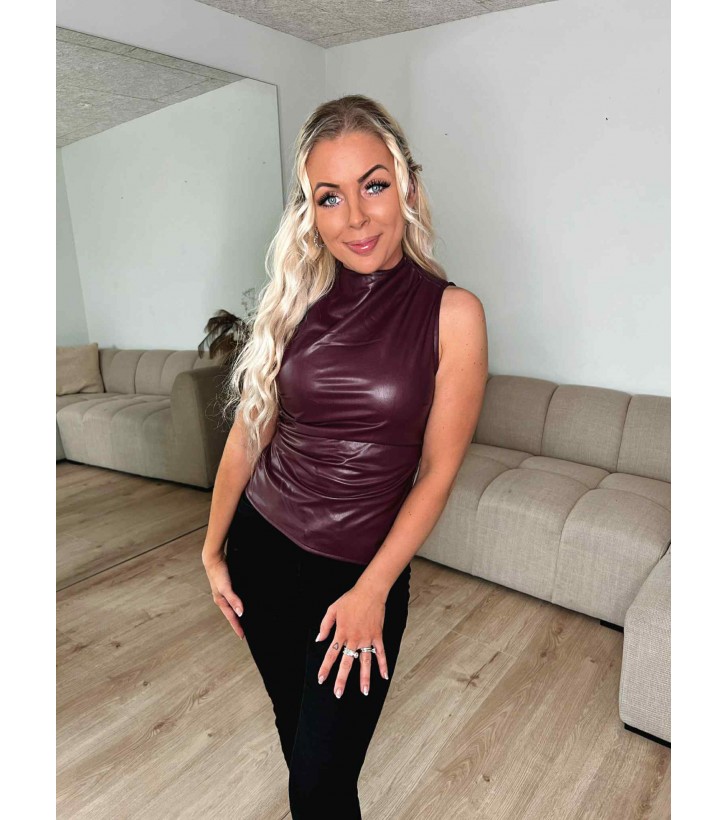 Dandy PU top