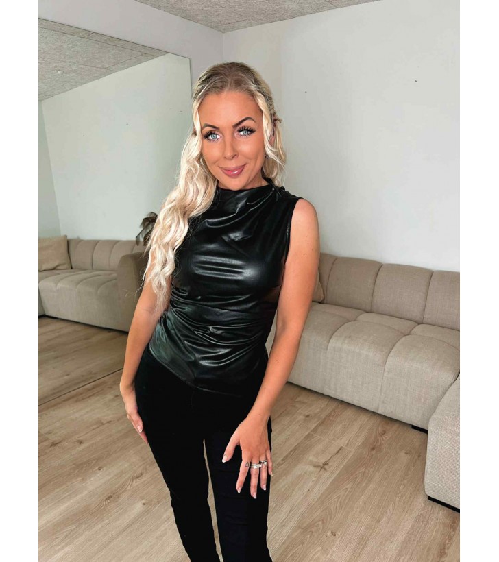 Dandy PU top