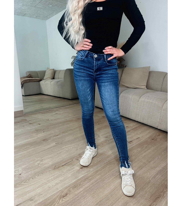 Sia skinny denim jeans