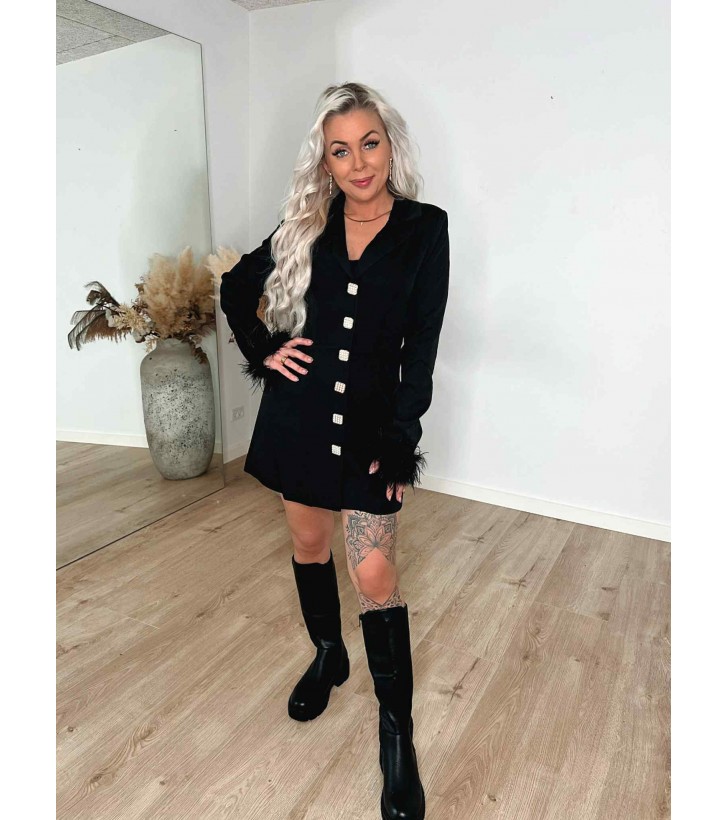 Liva blazer m. fjer ærmer og perle knapper