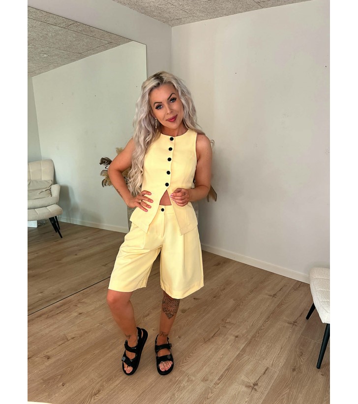 Maile o-neck vest gul